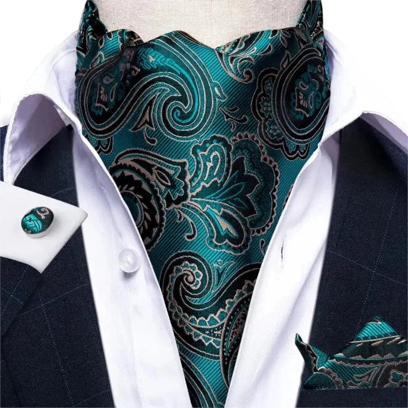 Accessoire masculin en soie façon cravate