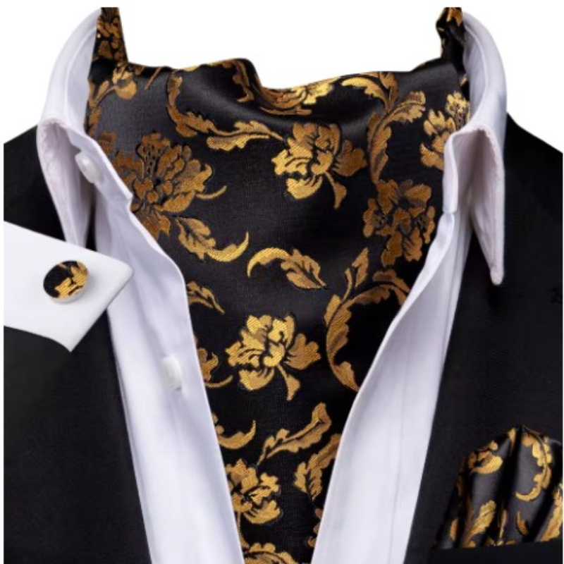 Ascot de type cravate en soie