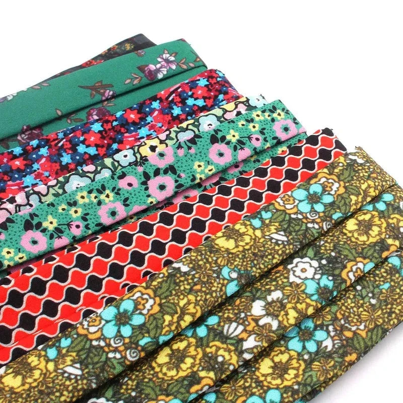 Ascot imprimé à motifs