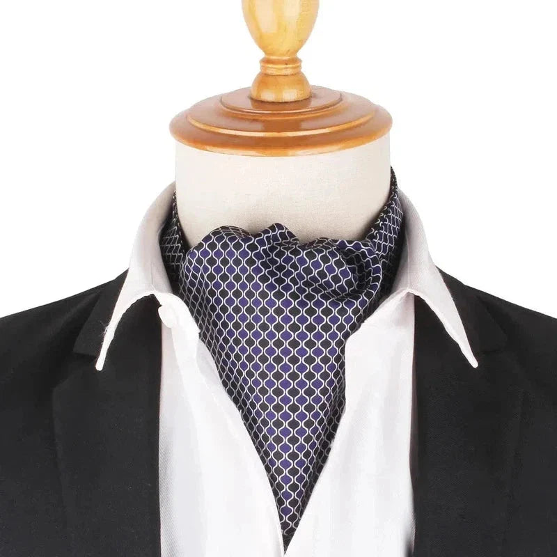 Ascot imprimé aux motifs décoratifs