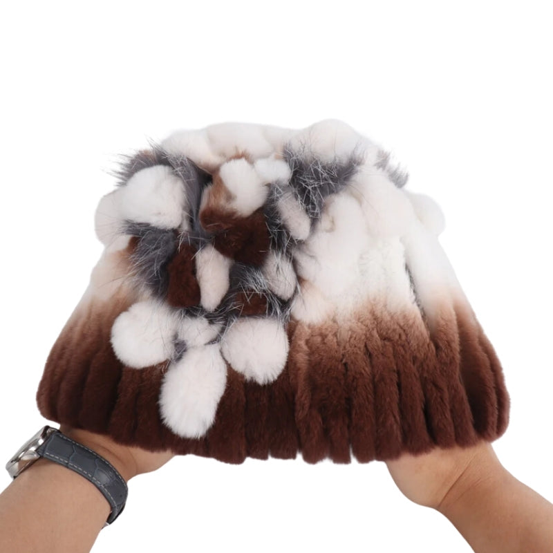 Bonnet avec écharpe en fourrure