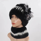 Bonnet de fourrure et écharpe coordonnée
