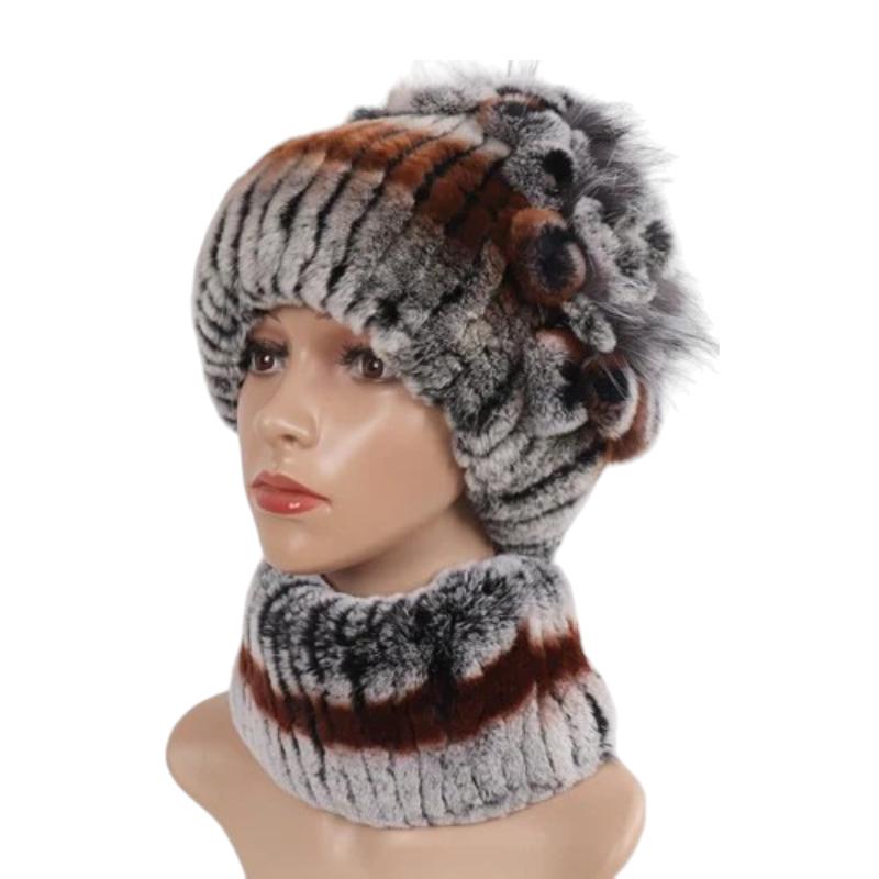 Bonnet et écharpe assortis en fourrure