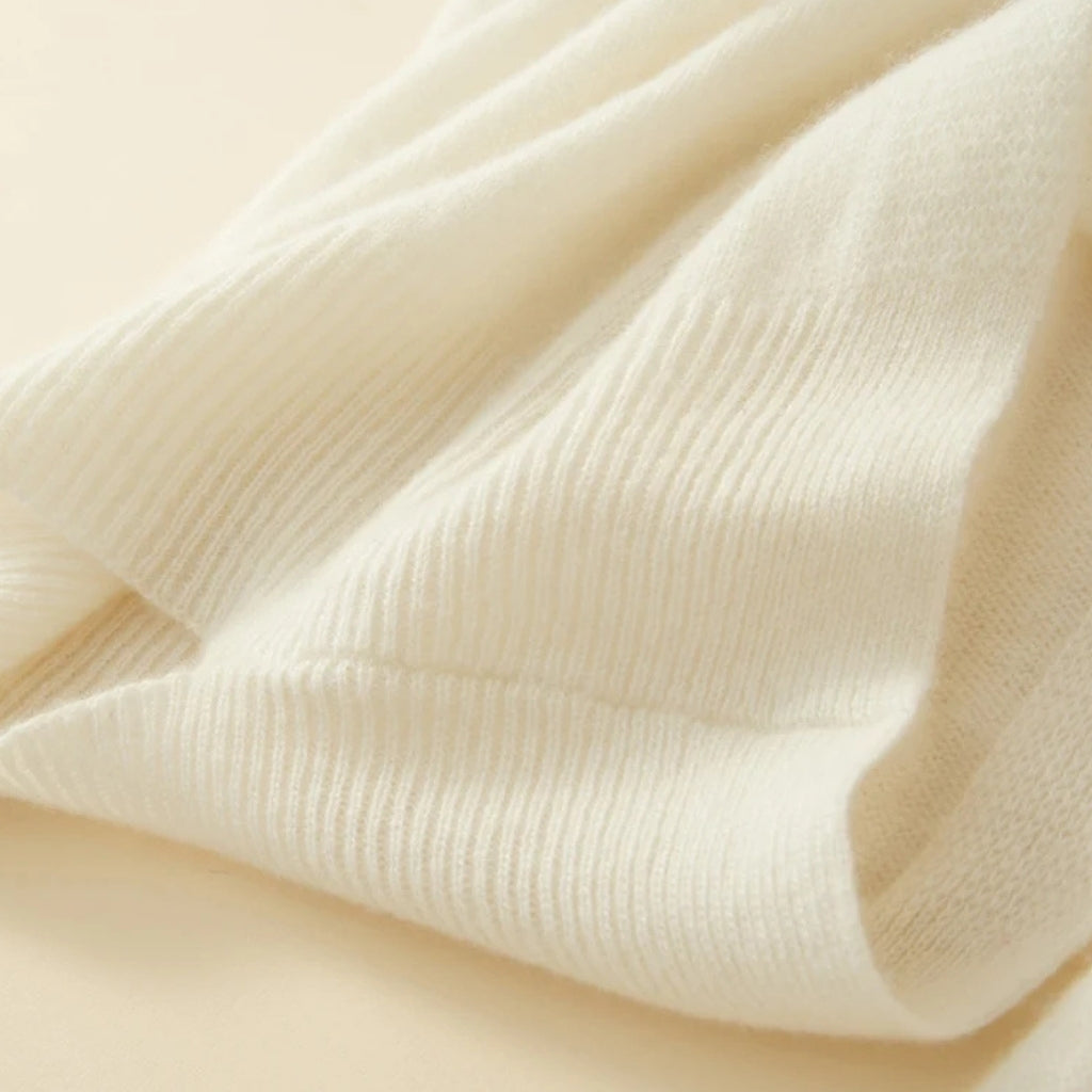 Cape pour femme conçue en cachemire