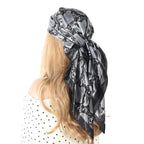 Carré foulard à mettre dans les cheveux