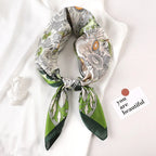 Carré foulard petit et coloré