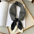 Carré pour femme façon foulard