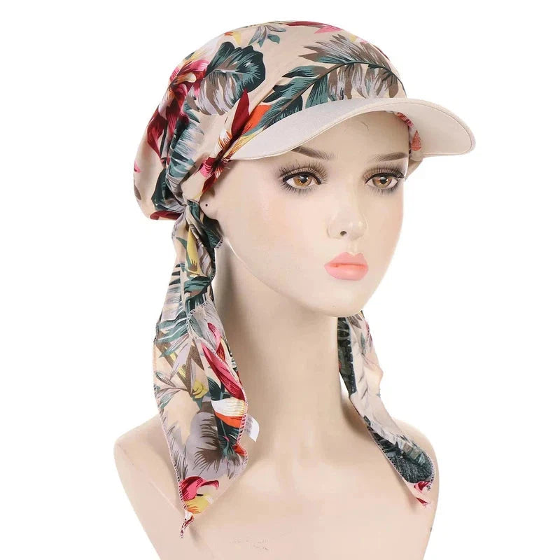Casquette intégrant visière et foulard