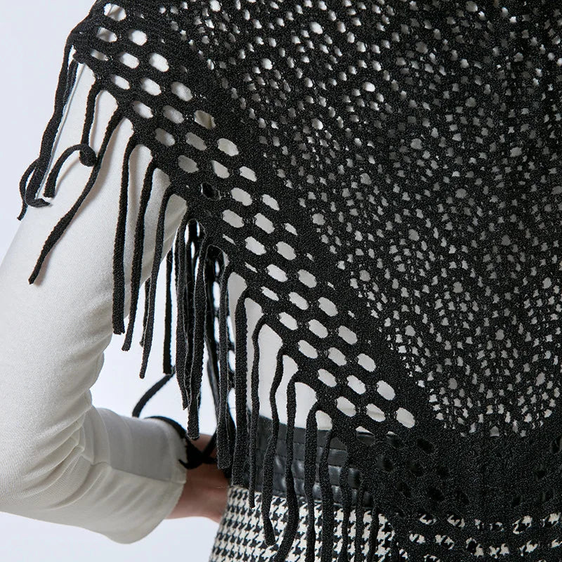 Châle crocheté à franges