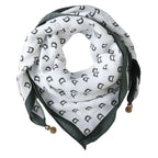 Chèche foulard paré de breloques