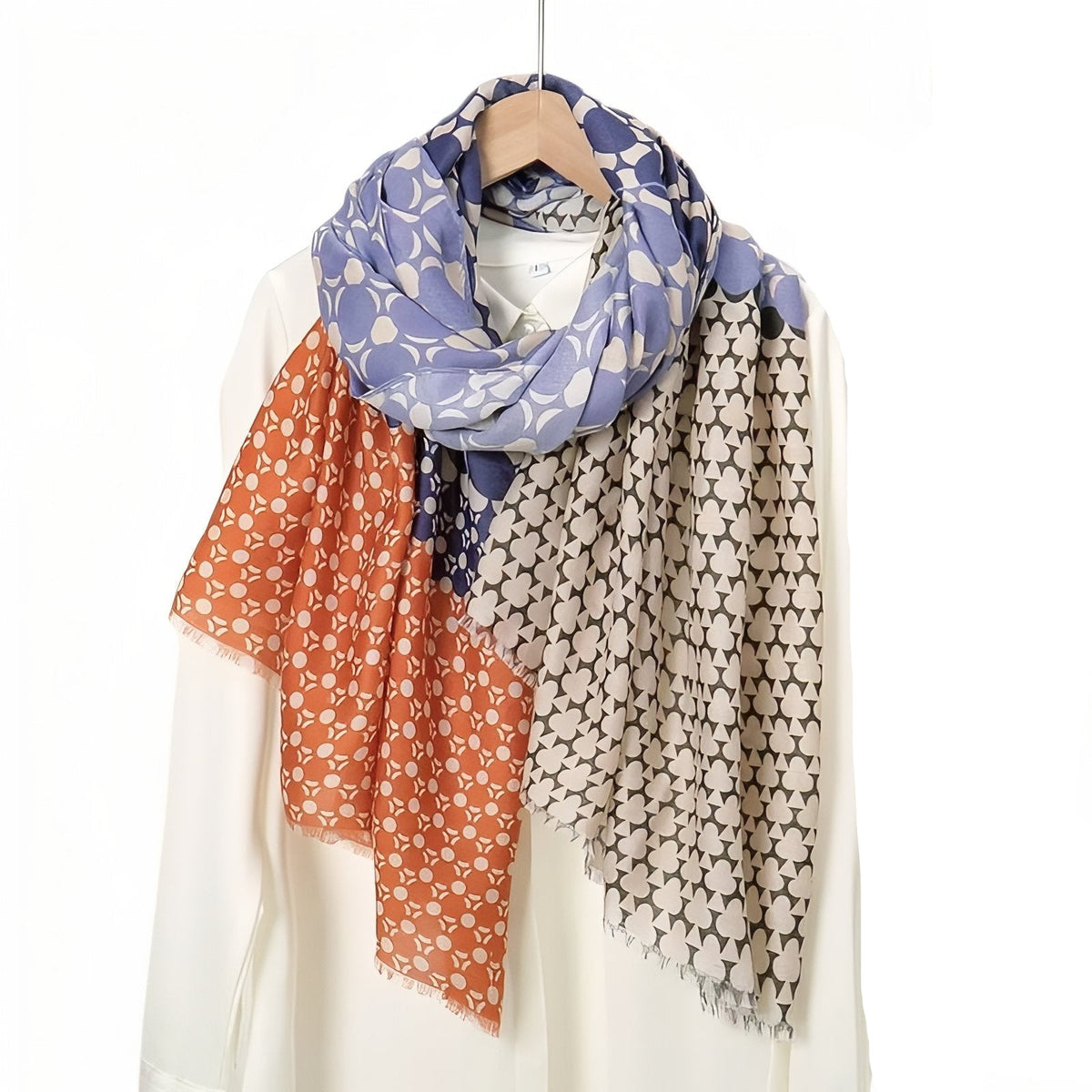 Chèche patchwork riche en couleurs