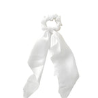 Chouchou de satin avec foulard