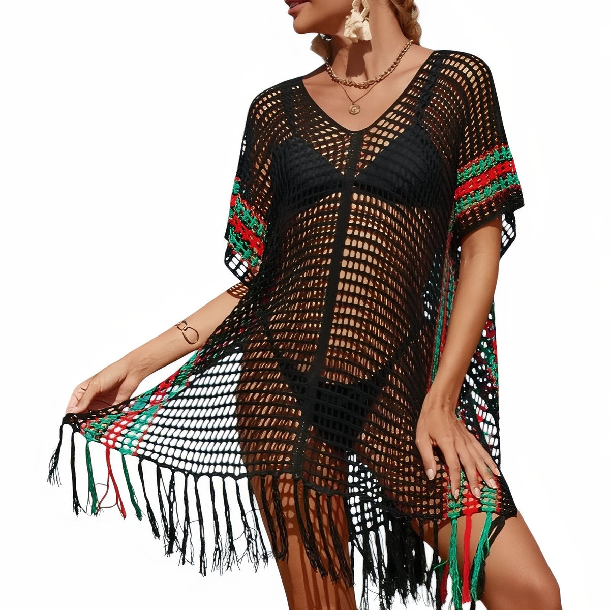 Courte robe de plage réalisée en crochet multicolore