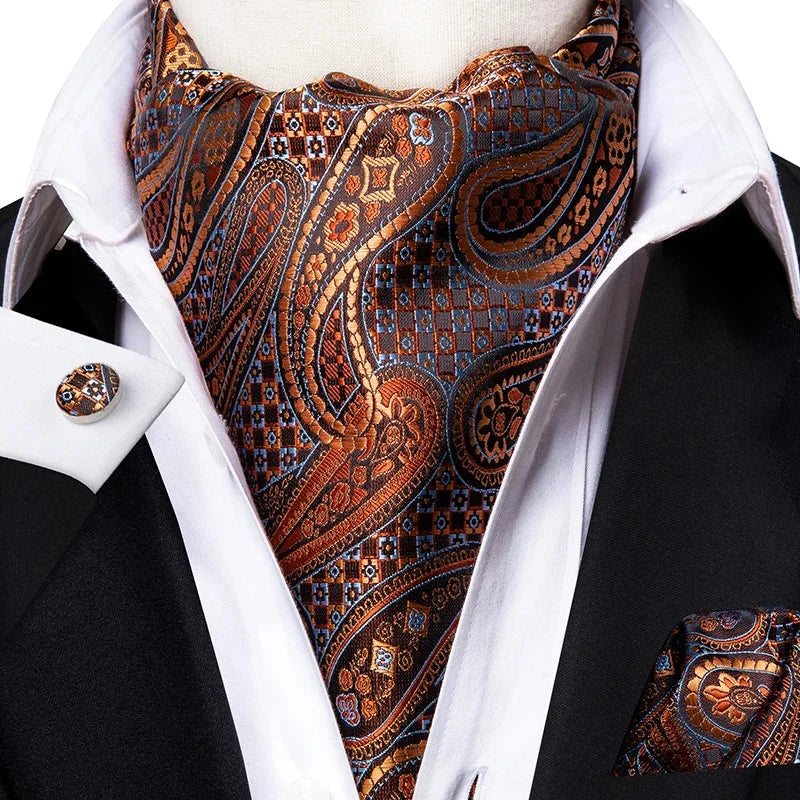 Cravate ascot en soie