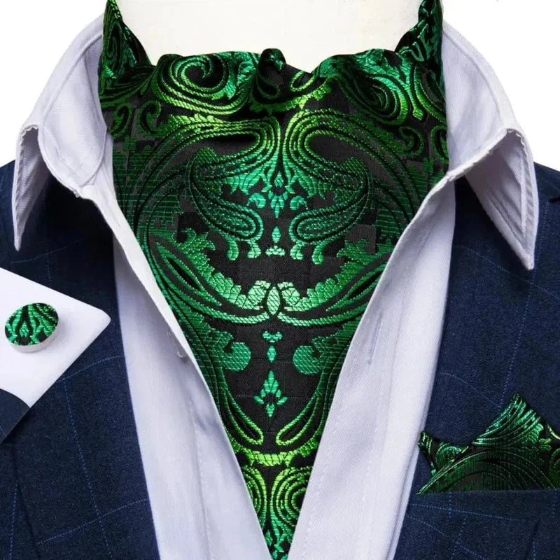 Cravate Ascot pour cérémonie nuptiale