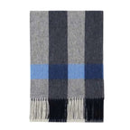 Écharpe à carreaux au style tartan