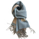 Blassblau und Hellbeige