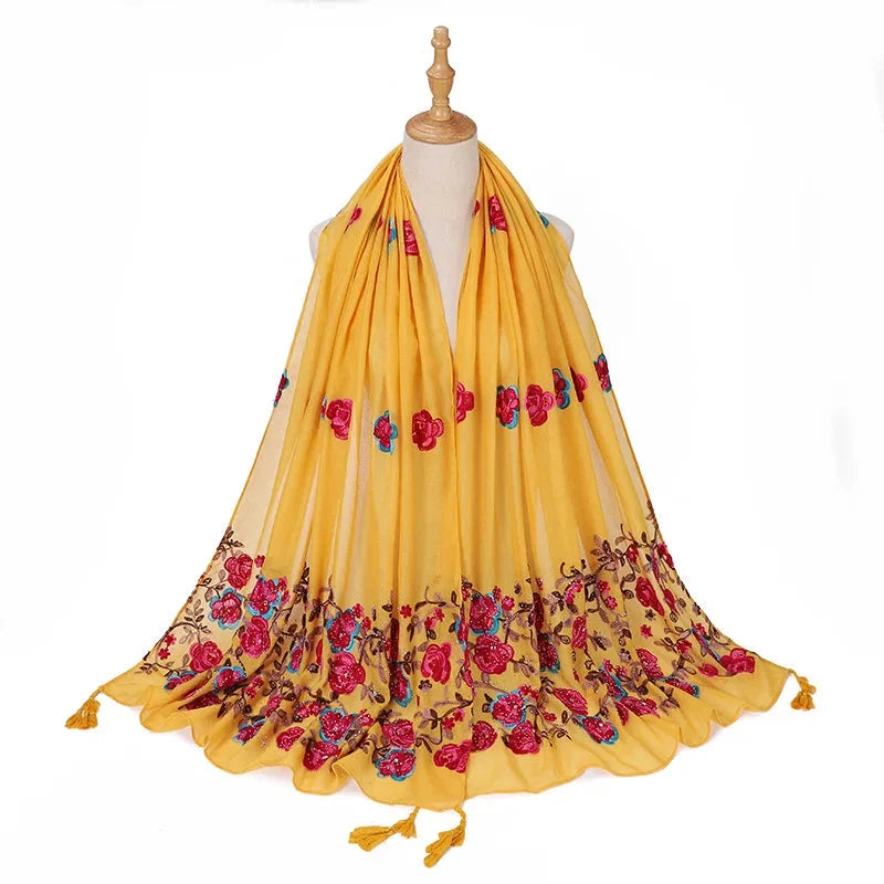 Écharpe avec motifs de fleurs brodés