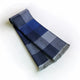 Marineblau und Hellgrau