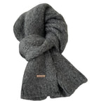 Écharpe duveteuse de style féminin