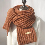 Écharpe en maille tricotée