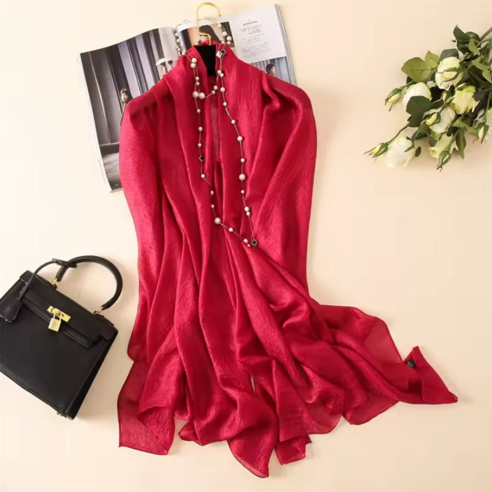Écharpe en satin au style fantaisie