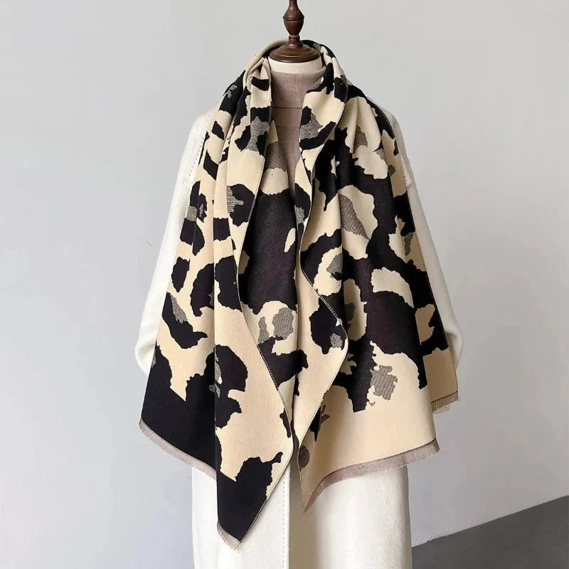 Écharpe femme à motif léopard