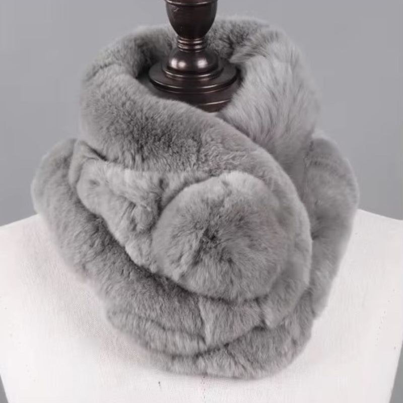 Écharpe habillée de fourrure de lapin