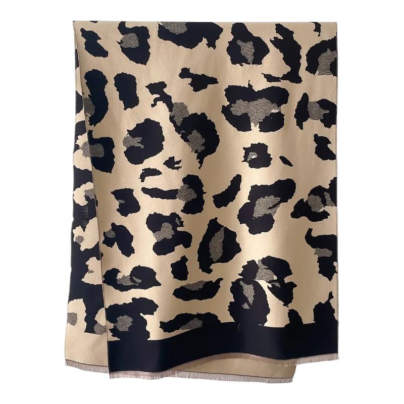 Écharpe léopard de style féminin