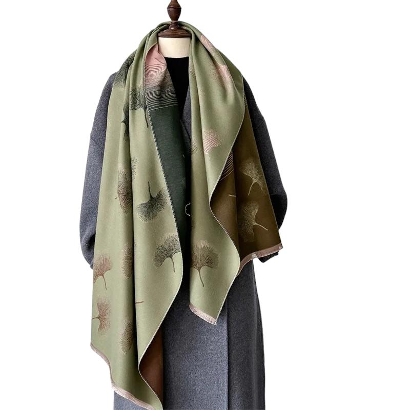Écharpe mode contemporaine pour femme