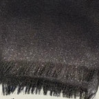 Écharpe noire avec paillettes