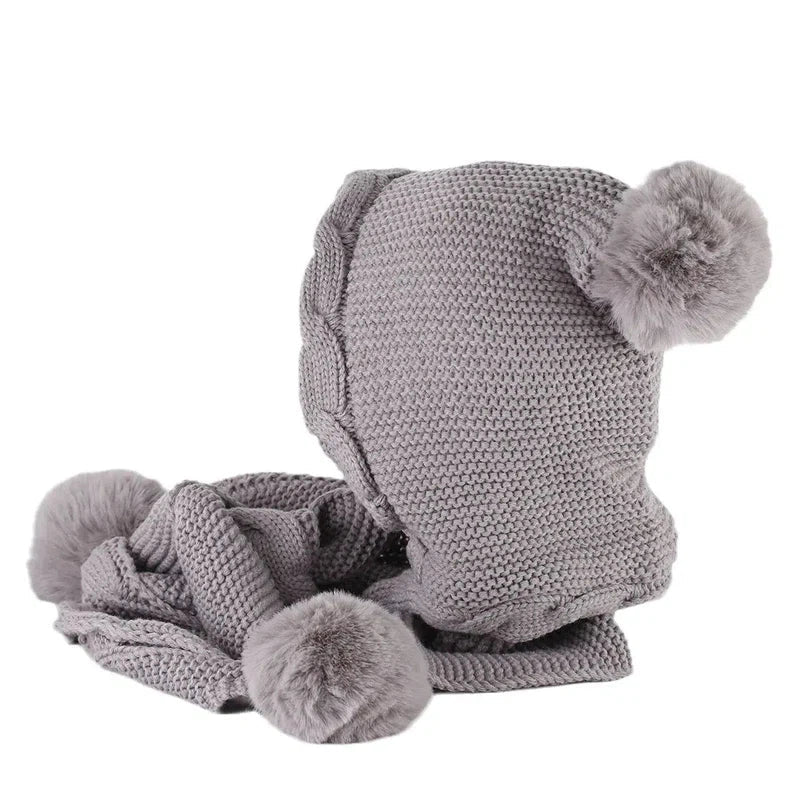 Écharpe pour adulte à capuche avec pompon