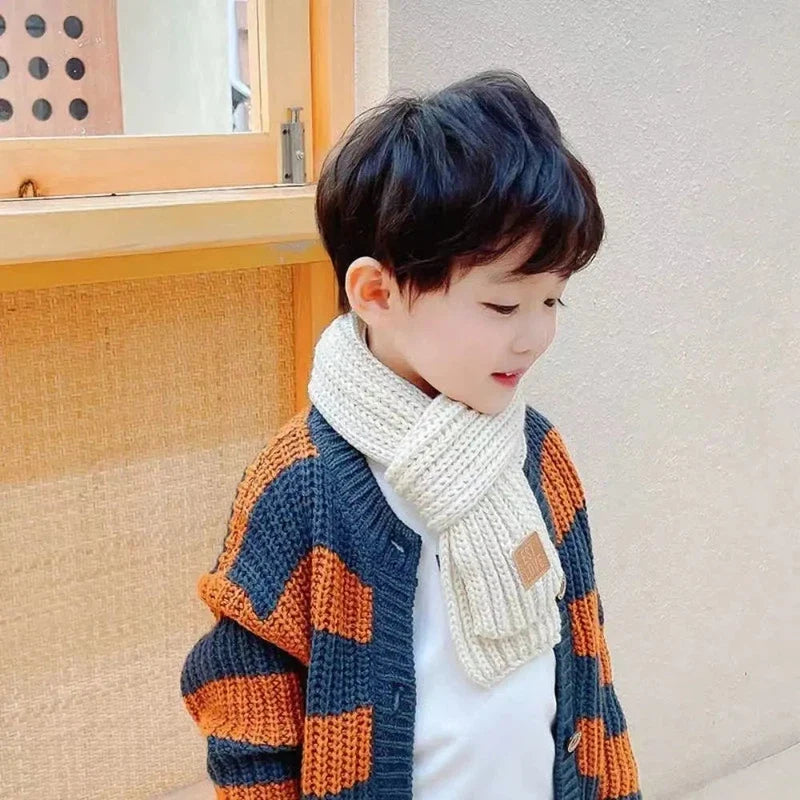 Écharpe pour enfant en hiver