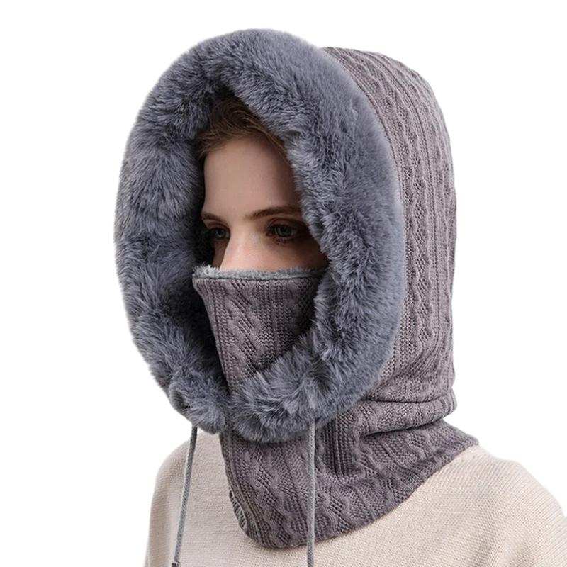Écharpe pour femme dotée d’une capuche
