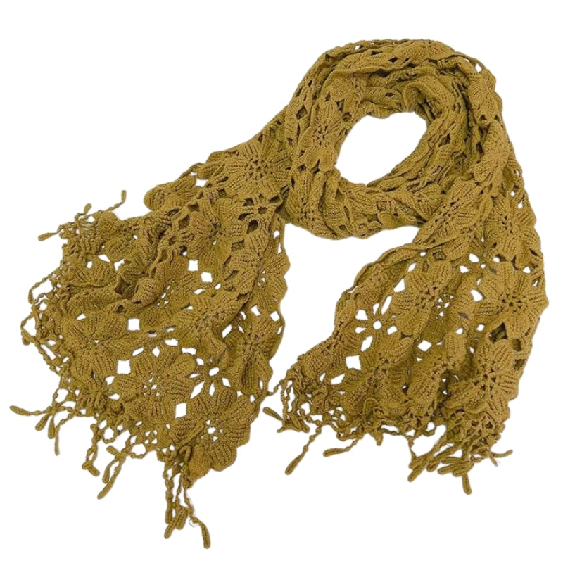 Écharpe travaillée en dentelle crochet