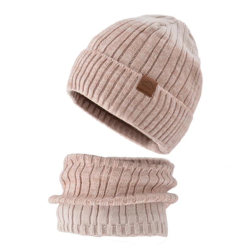 Ensemble bonnet et snood en tricot femme