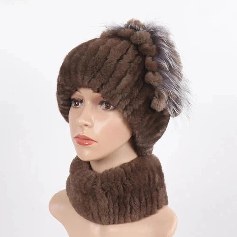 Ensemble composé d’une écharpe et d’un bonnet en fourrure