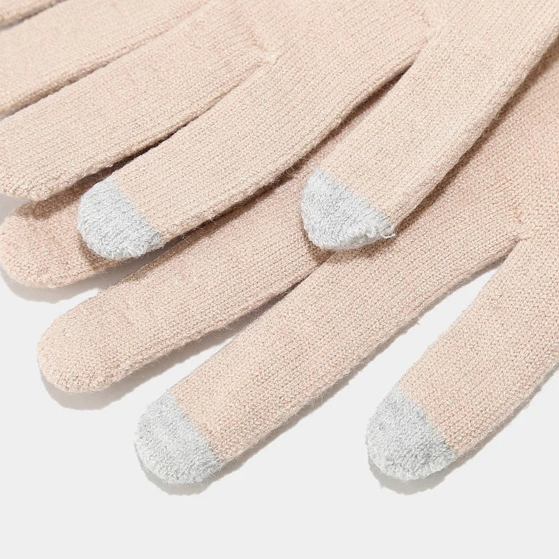 Ensemble pour femme bonnet, gants et écharpe