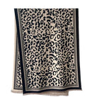 Étole à motif léopard
