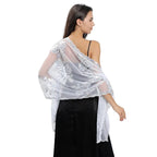 Étole à porter avec une robe de soirée