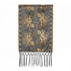 Étole brillante ornée de paillettes et sequins