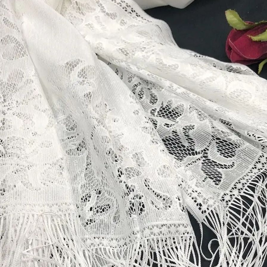Étole en dentelle nuptiale