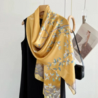 Étole luxueuse en soie pour femme
