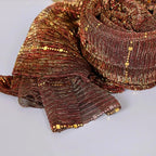 Étole ornée de paillettes