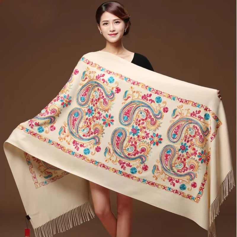 Étole pour femme avec broderies