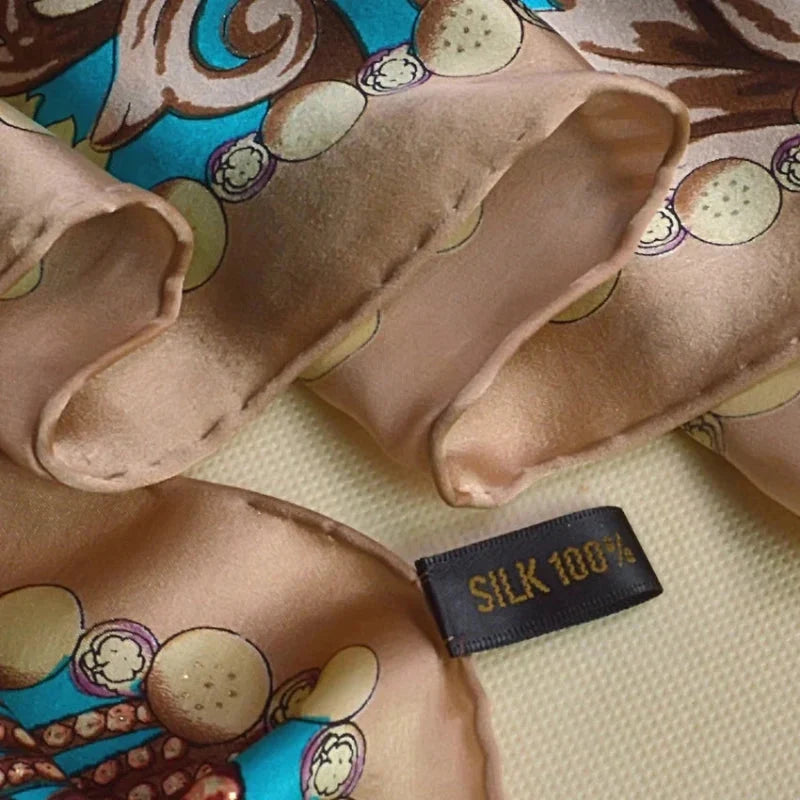 Étole soyeuse chic