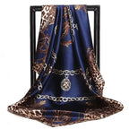 Format carré 90x90 pour foulard