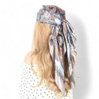 Foulard à disposer dans les cheveux