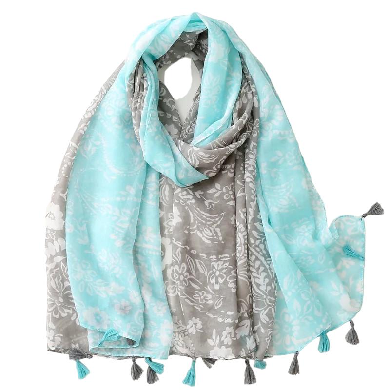 Foulard à pompon façon chèche