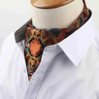 Foulard ascot destiné aux hommes